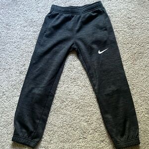 Boys Nike Gray Dri-fit Sweatpants, Size 7